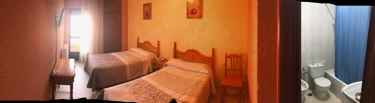 Hotel Restaurante Jarilla Ngoại thất bức ảnh